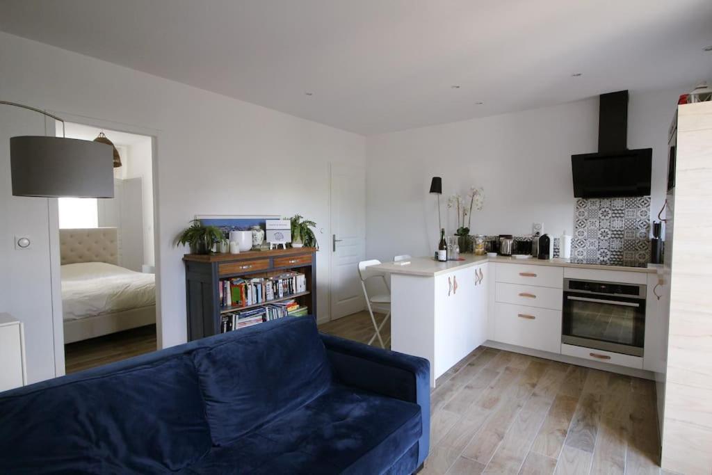 Avec Terrasse Privee, A Pied Apartment *